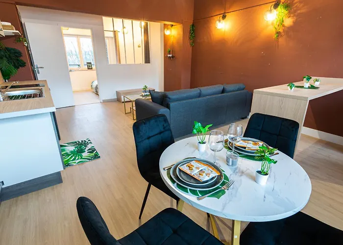 A 100 M De La Vielle Ville, Proche Remparts, Cosy Holiday